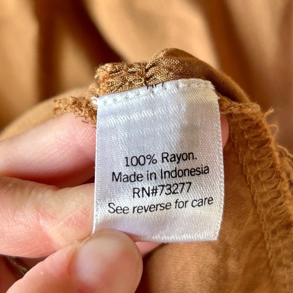 Nine West Ruffled Tiered Sleeveless Dress size S Drop-Waist with Button Accent - Picture 7 of 10